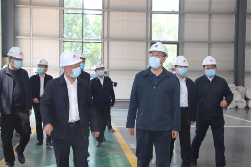 省人大常委會黨組副書記、副主任馬懿帶隊(duì)到義瑞新材調(diào)研指導(dǎo)