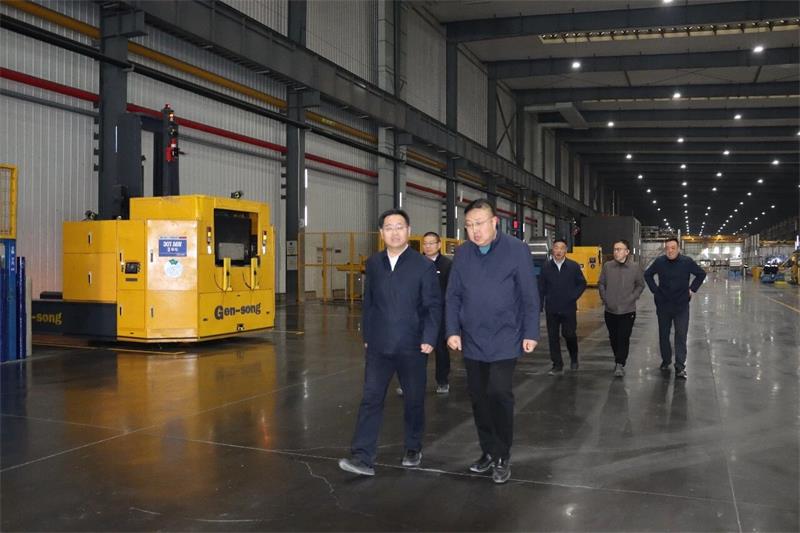 鞏義市委書記、市長郭程明蒞臨明泰鋁業(yè)慰問一線員工